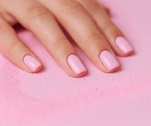 How to Trim Acrylic Nails at Home?