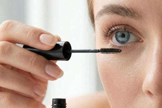 lash bond vs lash glue