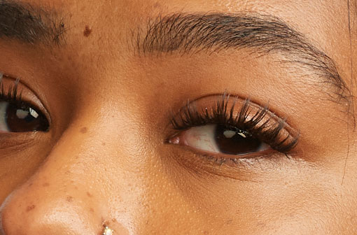 eyelash extensions applied in a cat-eye style for an elongated look