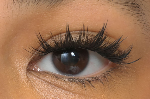 thick, criss-crossing lash extensions