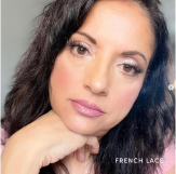 hybrid lash extensions with a soft finish
